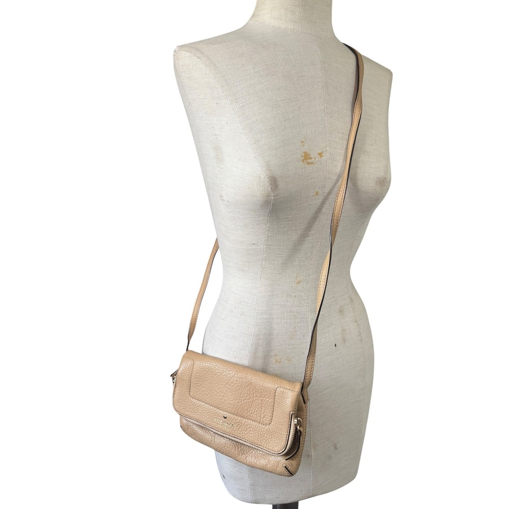 Kate Spade Beige Pebble Leather Fold Over Crossbody Purse Mansfield Mariana Bag